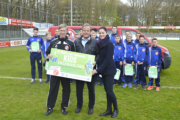 Fanpakete für die C-Jugend Eintracht Norderstedt (April 2015) - Bild 1